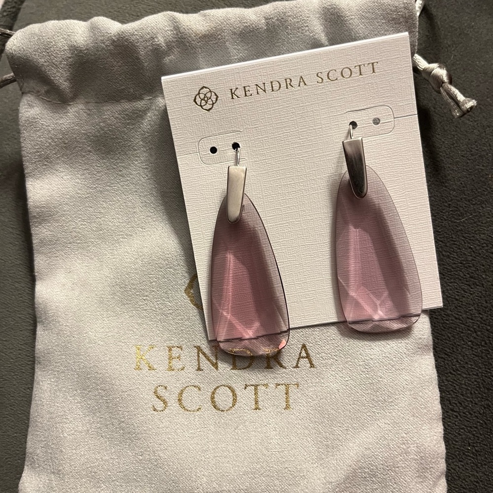 NWT Kendra Scott Maize Earrings
